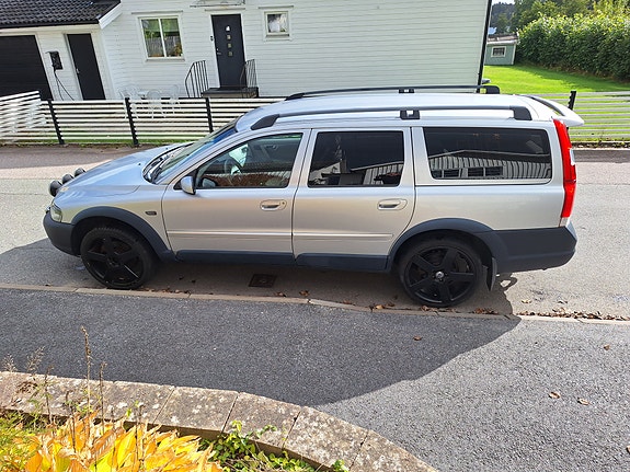 Volvo XC70 5 of 5