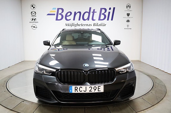 BMW 530e 2 of 27