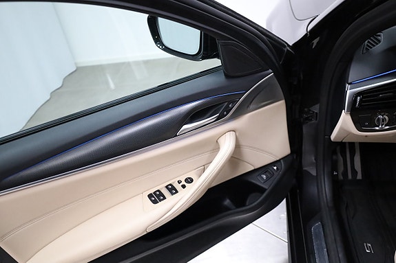BMW 530e 11 of 27