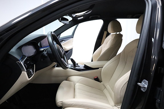 BMW 530e 5 of 27