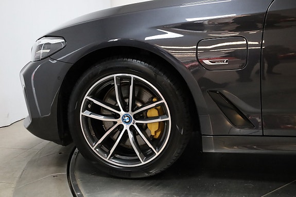 BMW 530e 26 of 27