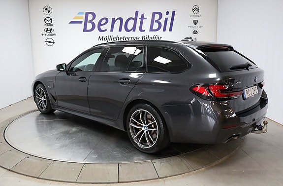 BMW 530e 8 of 27