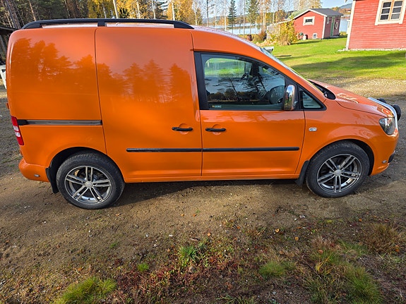 Volkswagen Caddy 3 of 6