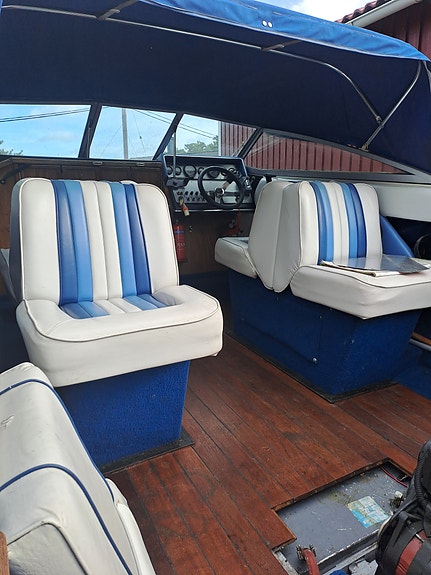Sea Ray 19 CC 5 of 8