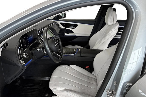 Mercedes-Benz E300 10 of 14