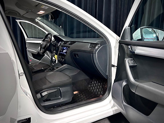 Skoda Octavia 13 of 22