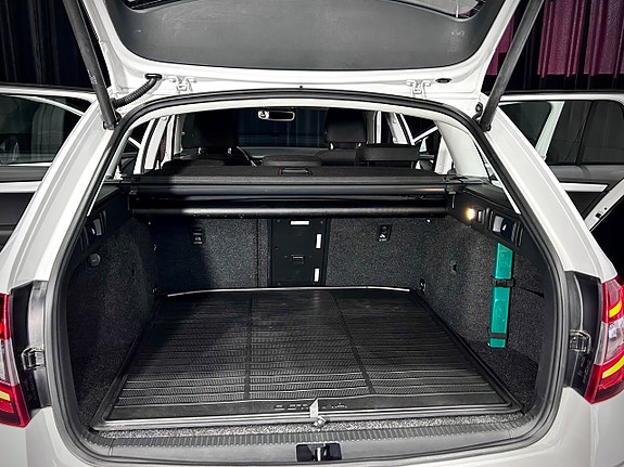 Skoda Octavia 16 of 22
