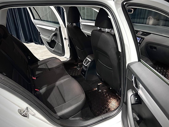 Skoda Octavia 11 of 22