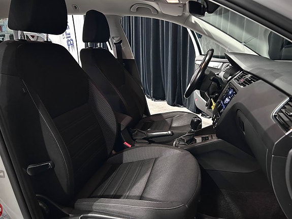 Skoda Octavia 15 of 22