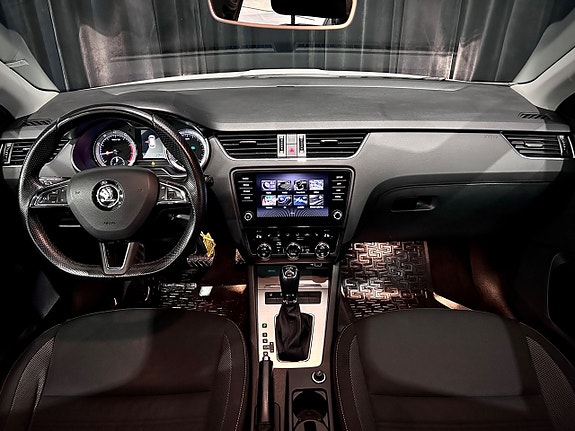 Skoda Octavia 18 of 22