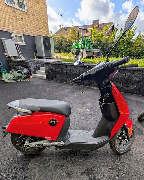 Super Soco Scoter/Vespa 3 of 9
