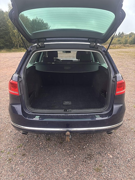 Volkswagen Passat 5 of 9