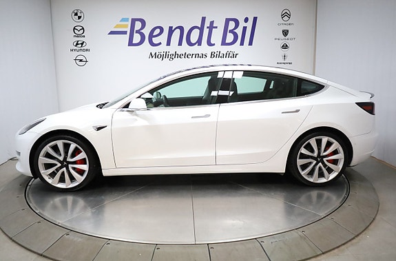 Tesla Model 3 6 of 25