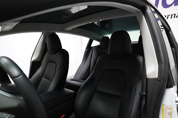 Tesla Model 3 15 of 25