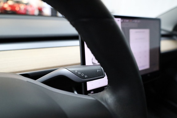 Tesla Model 3 22 of 25