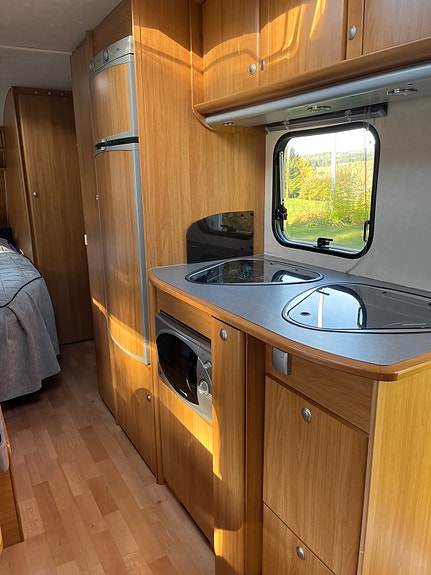 Adria Classica 613 PK barnkammarvagn 5 of 9