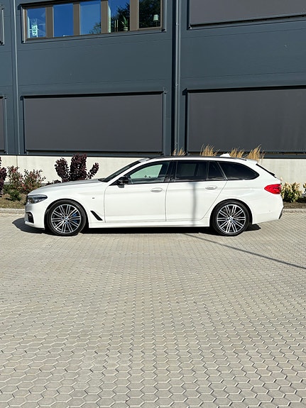 BMW 530d 3 of 25