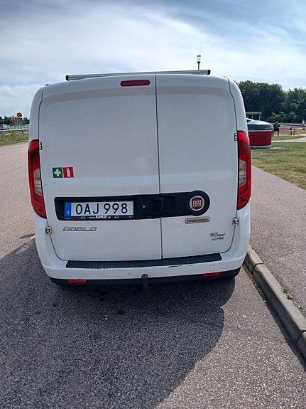 Fiat Doblo 2 of 5