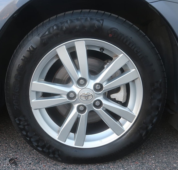Toyota Avensis 22 of 24