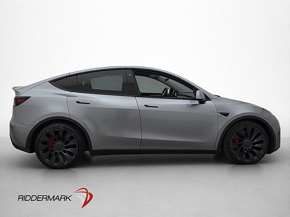 Tesla Model Y 5 of 30