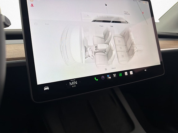 Tesla Model Y 25 of 30