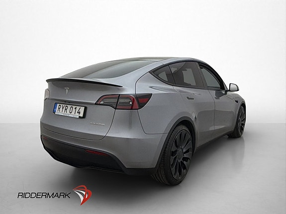 Tesla Model Y 6 of 30