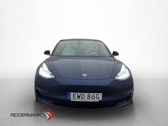 Tesla Model 3 2 of 30