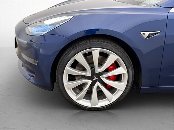 Tesla Model 3 10 of 30