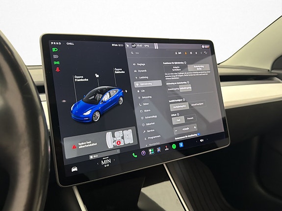 Tesla Model 3 28 of 30
