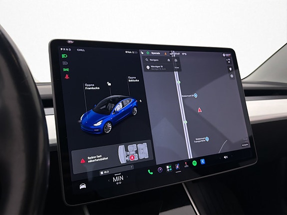 Tesla Model 3 27 of 30