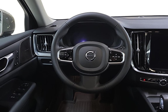 Volvo V60 Cross Country 11 of 23