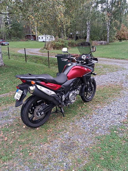 Suzuki DL650A V-Strom 6 of 8