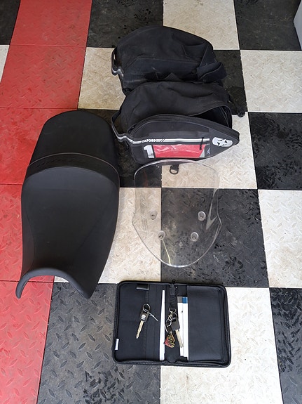 Suzuki DL650A V-Strom 8 of 8
