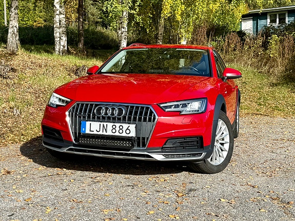 Audi A4 allroad 2 of 5