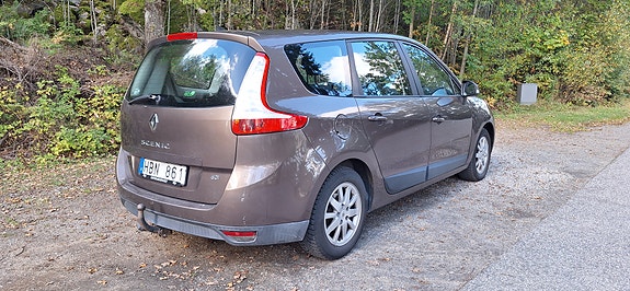Renault Grand Scenic III 4 of 7