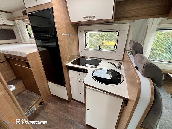 Carado T448 Edition 15 Solpanel / 3500kg / Taksäng 8 of 12