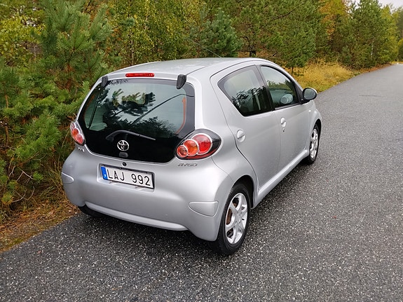 Toyota Aygo 6 of 9