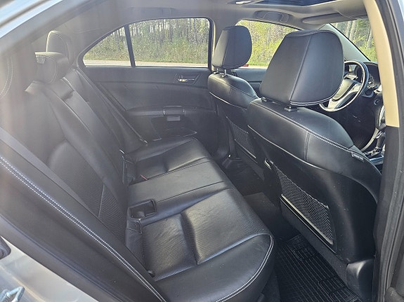 Suzuki Kizashi 6 of 7