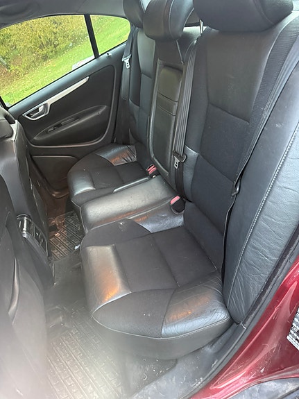 Volvo S60 5 of 7