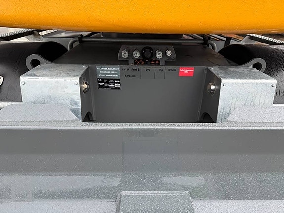 Liebherr A 916 Compact Litronic 6 of 9