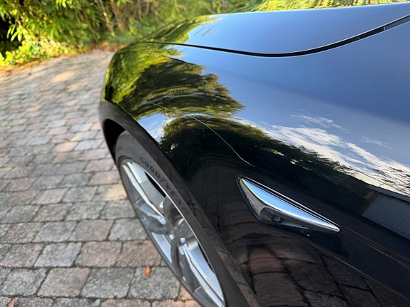 Tesla Model S 8 of 8