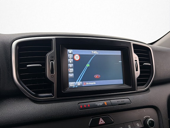 Kia Sportage 17 of 30