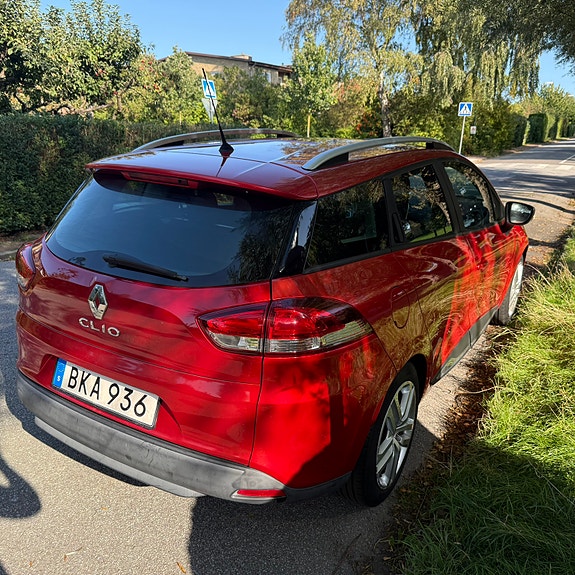 Renault Clio 2 of 14