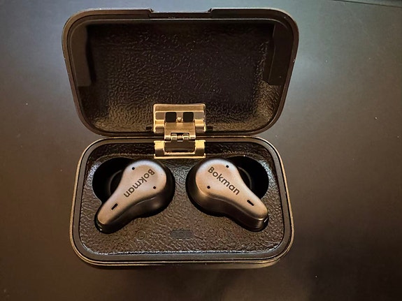 Product image 1 of 2