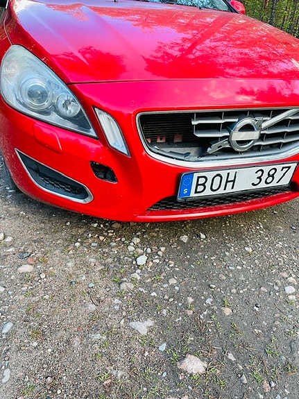 Volvo S60 10 of 16