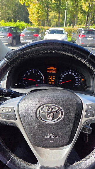 Toyota Avensis 10 of 10