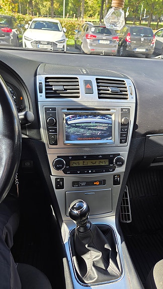Toyota Avensis 9 of 10