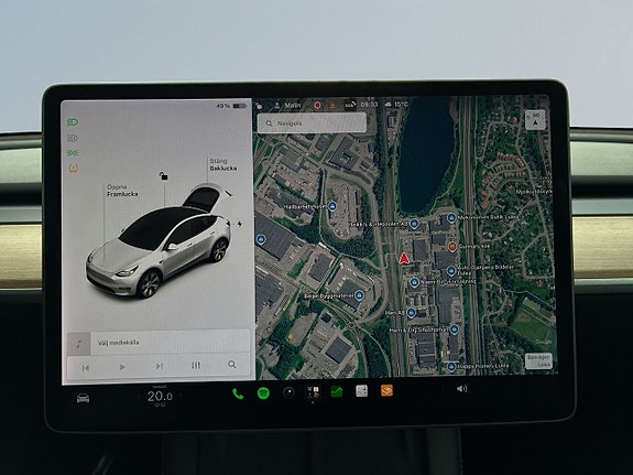 Tesla Model Y 15 of 25