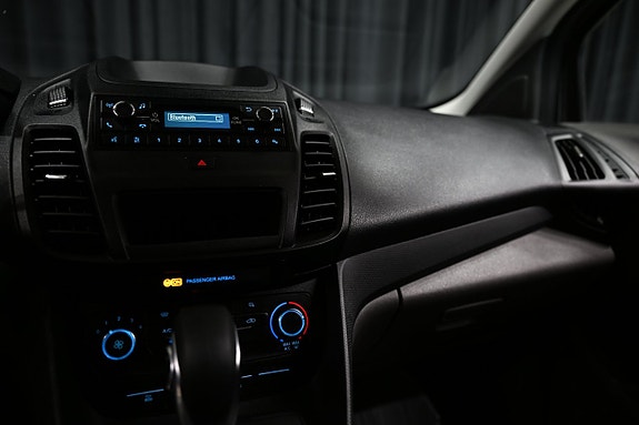 Ford Transit Connect 25 of 30