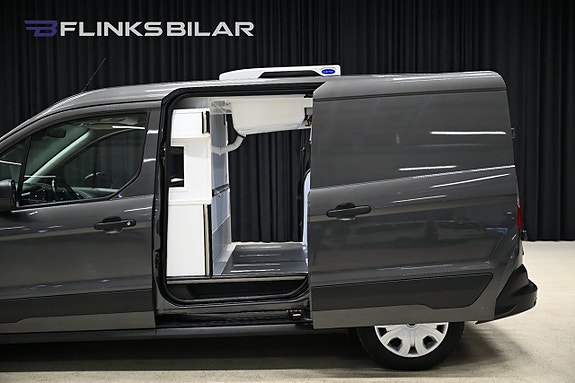 Ford Transit Connect 7 of 30